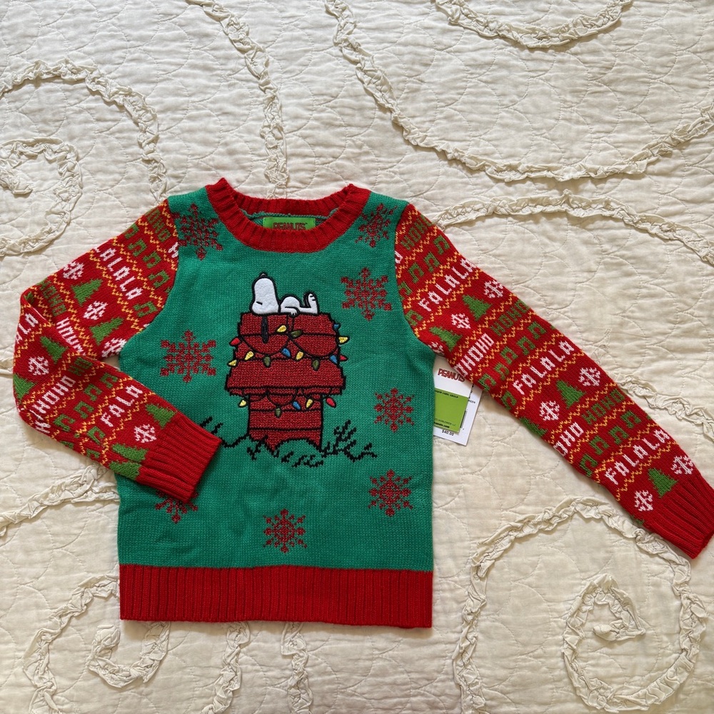 NWT KIDS PEANUTS SNOOPY SNOWFLAKE CHRISTMAS SWEATER XS 6 6X